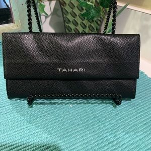 TAHARI WALLET